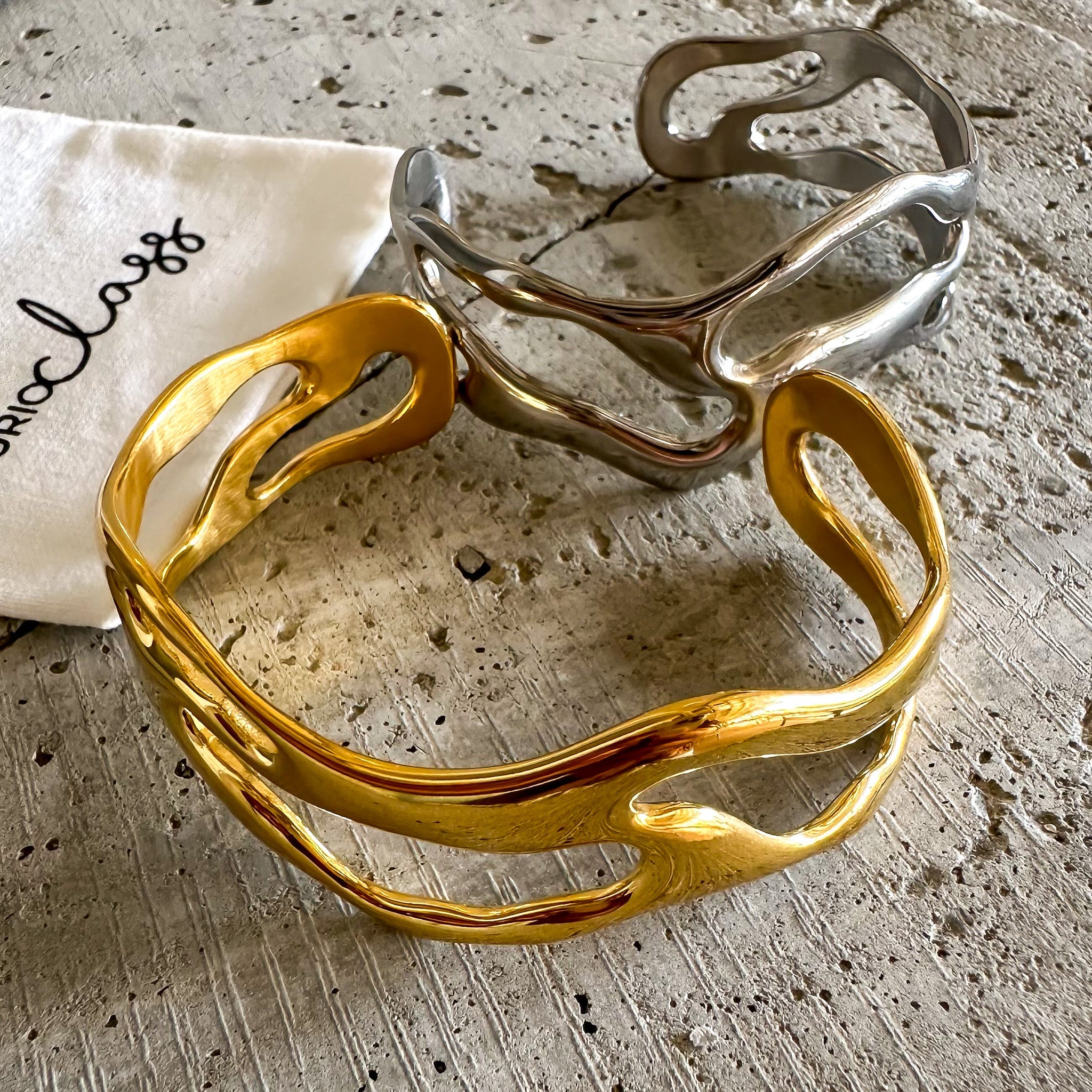 Mixing Metals: The Rules You Can Actually Break (myth-busting / styling)