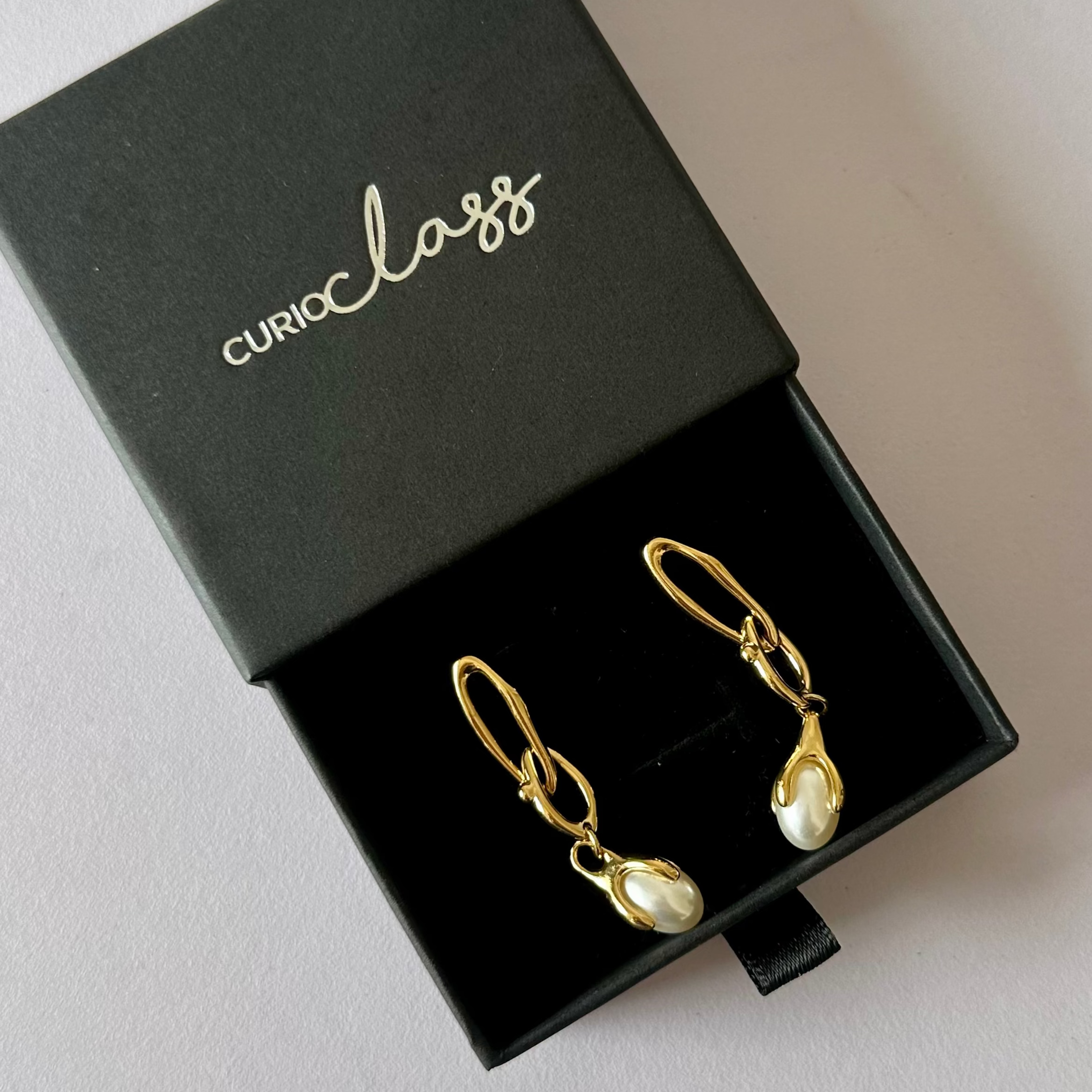 Gwen Earrings